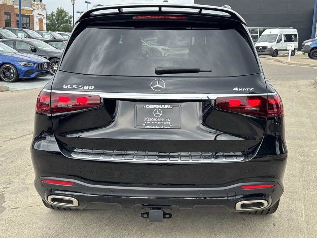 New 2026 Mercedes-Benz GLS 580 4MATIC image 5