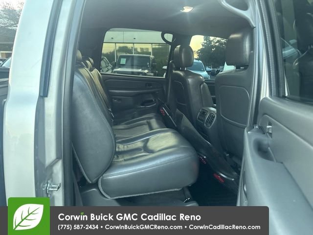 Used 2005 Chevrolet Silverado 2500 LT w/ Heavy-Duty Power Package AWD/4WD image 32