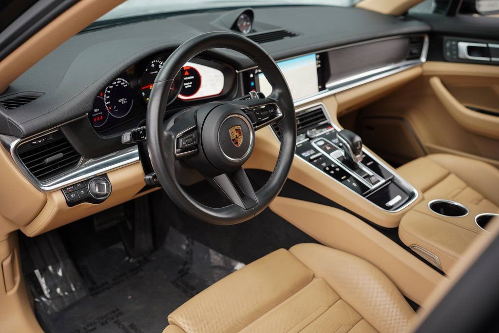 Used 2022 Porsche Panamera Platinum Edition image 19
