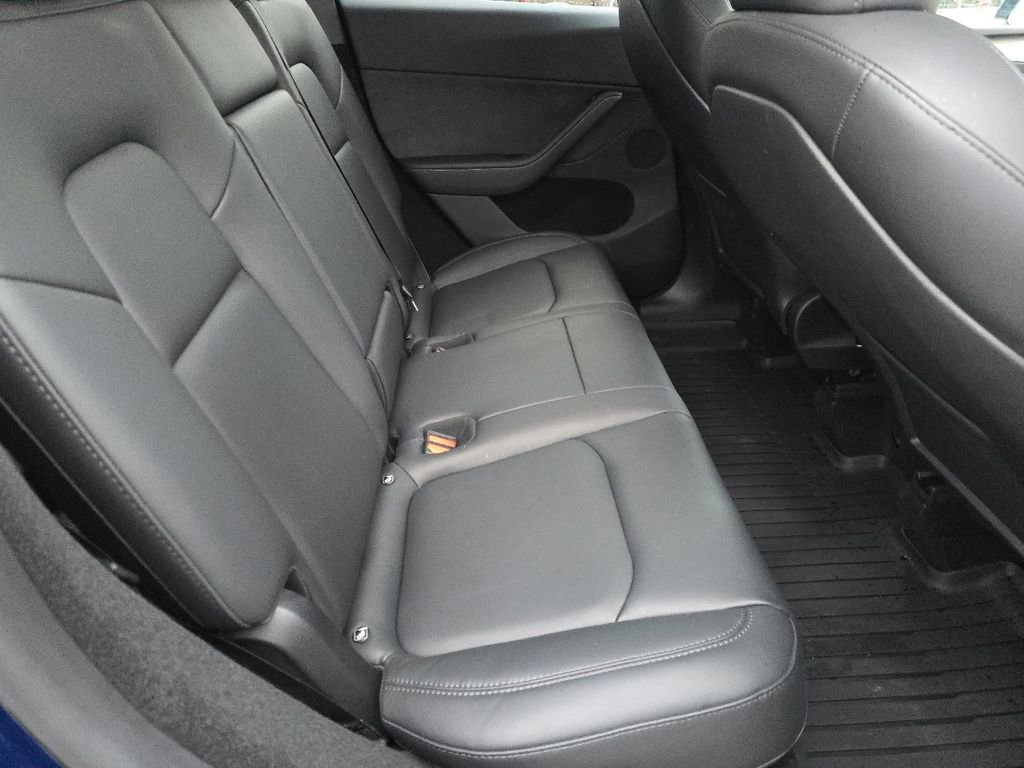 Used 2024 Tesla Model Y Long Range image 17