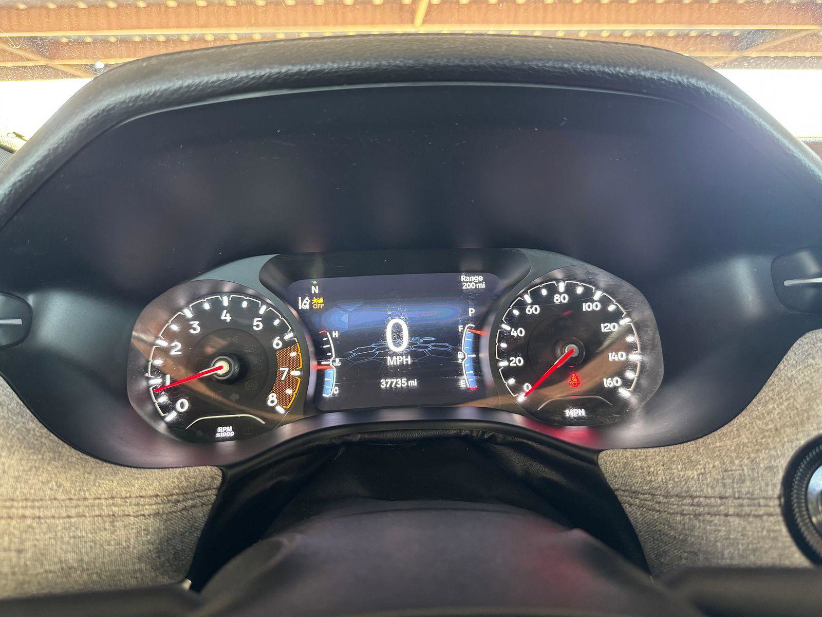 Used 2024 Jeep Compass Latitude image 9