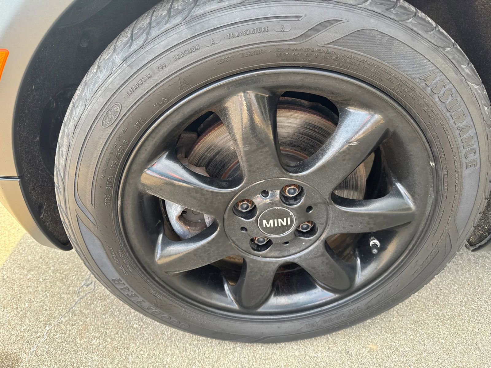 Used 2010 MINI Cooper S image 9