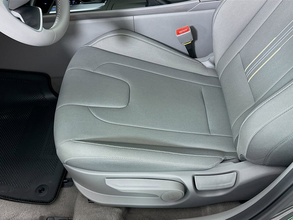 New 2026 Hyundai Elantra Sport image 19