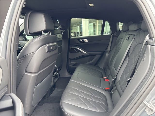 Used 2025 BMW X6 xDrive40i w/ Climate Comfort Package AWD/4WD image 18
