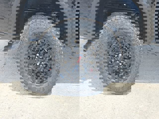 New 2026 GMC Canyon Elevation w/ Convenience Package image 8