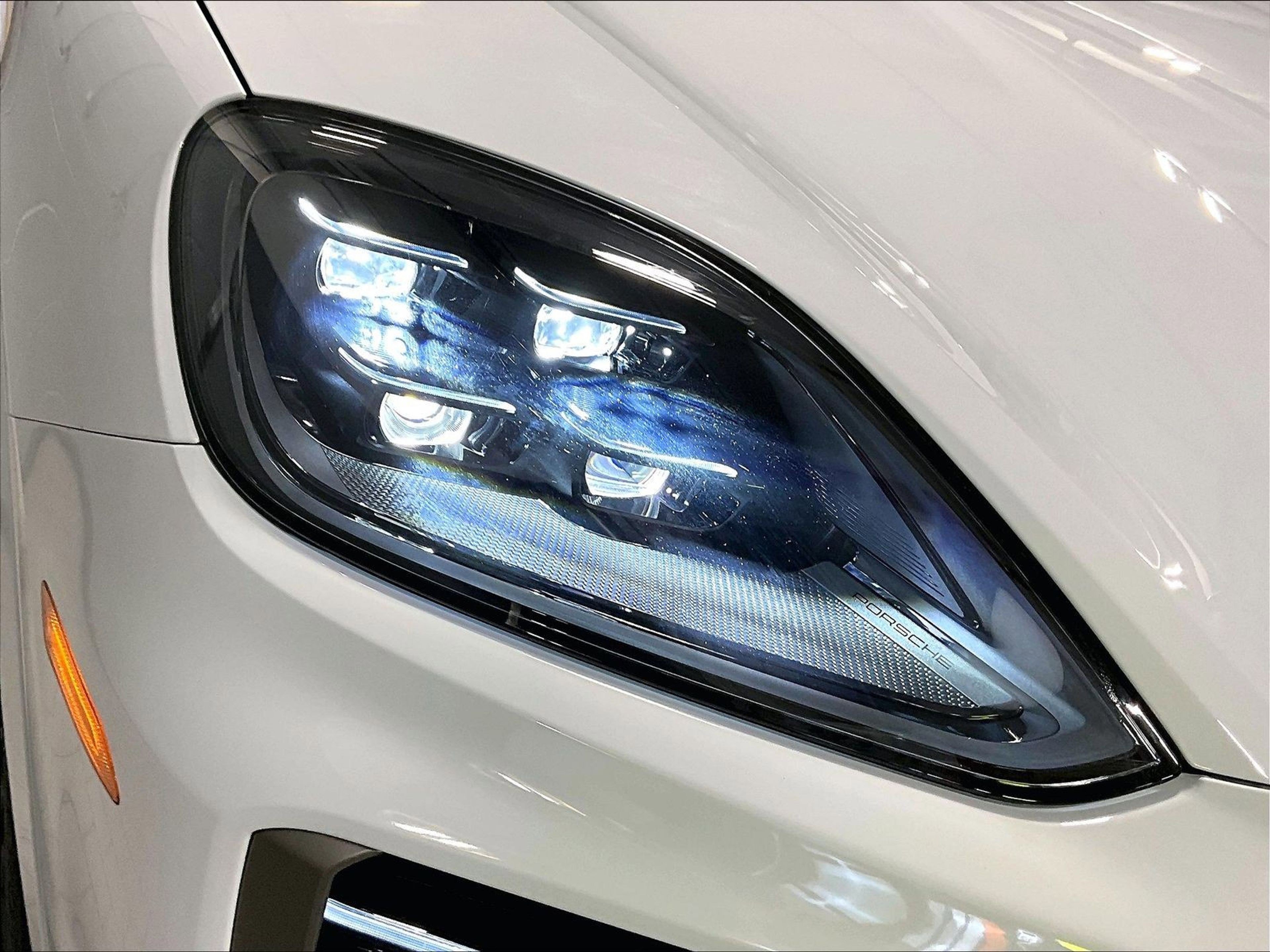 New 2026 Porsche Cayenne Turbo image 23