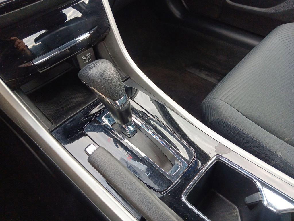 Used 2016 Honda Accord LX image 20