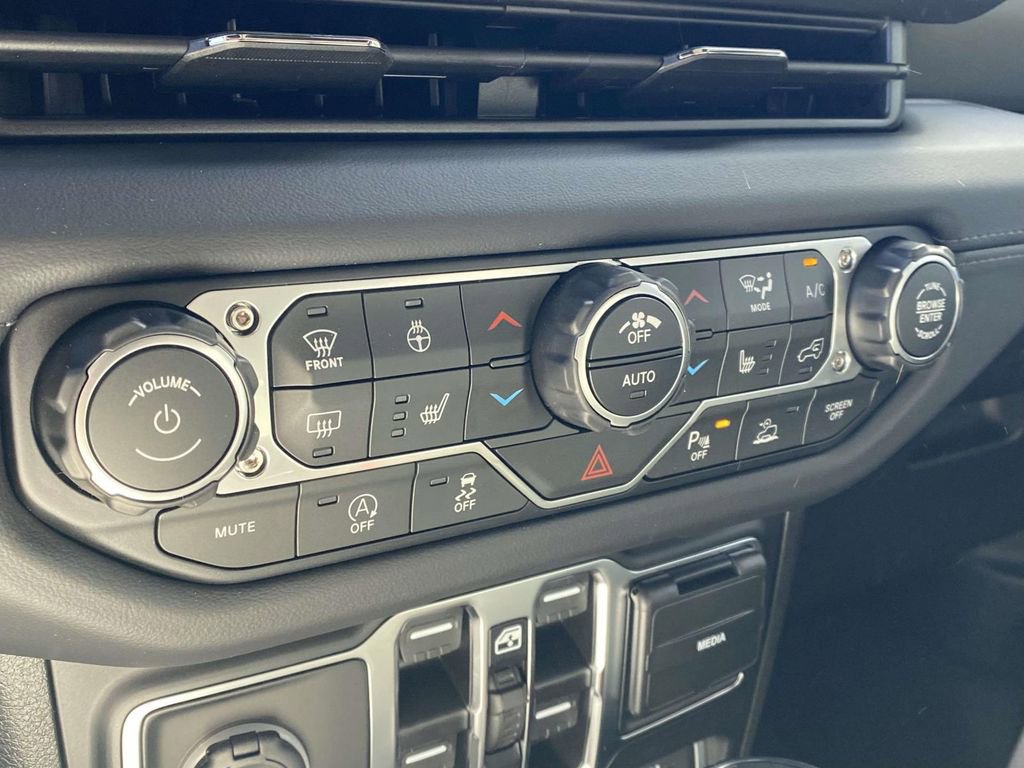 New 2026 Jeep Gladiator Mojave AWD/4WD image 21