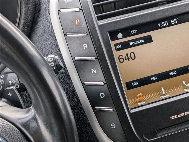 Used 2019 Lincoln MKC Select image 12