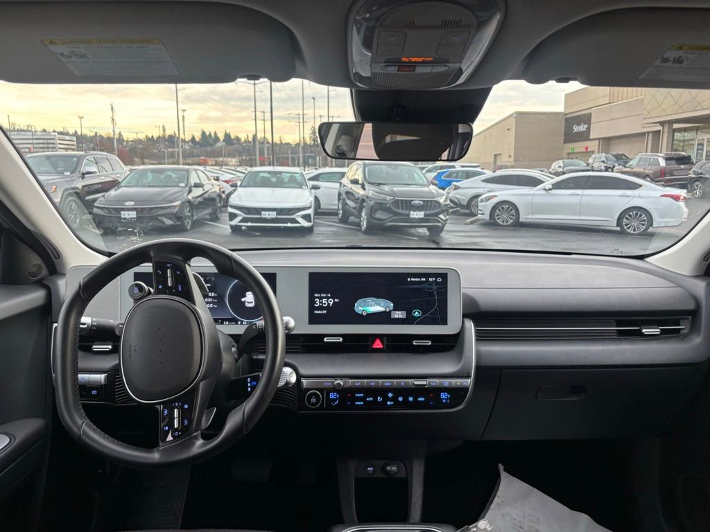 Certified 2024 Hyundai Ioniq 5 SE image 6