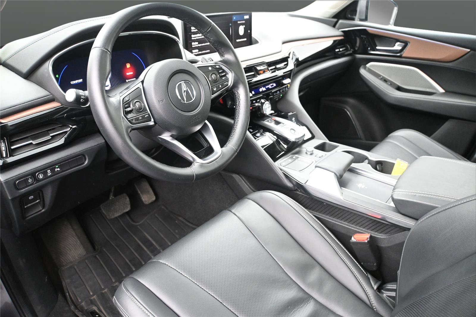 Certified 2022 Acura MDX SH-AWD w/ Technology Package image 2