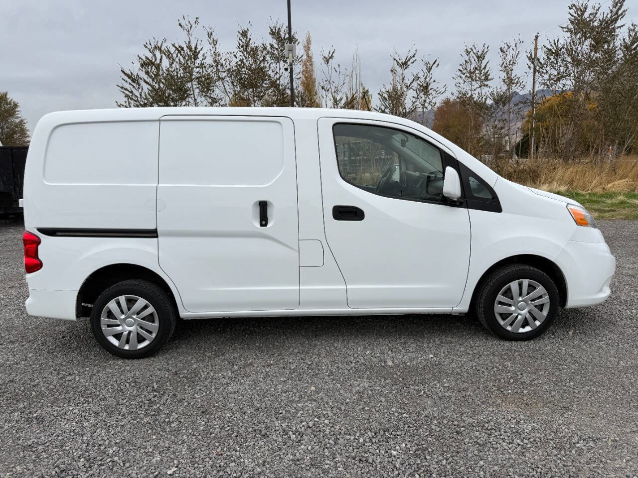 Used 2021 Nissan NV200 SV w/ Back Door Glass Package image 2