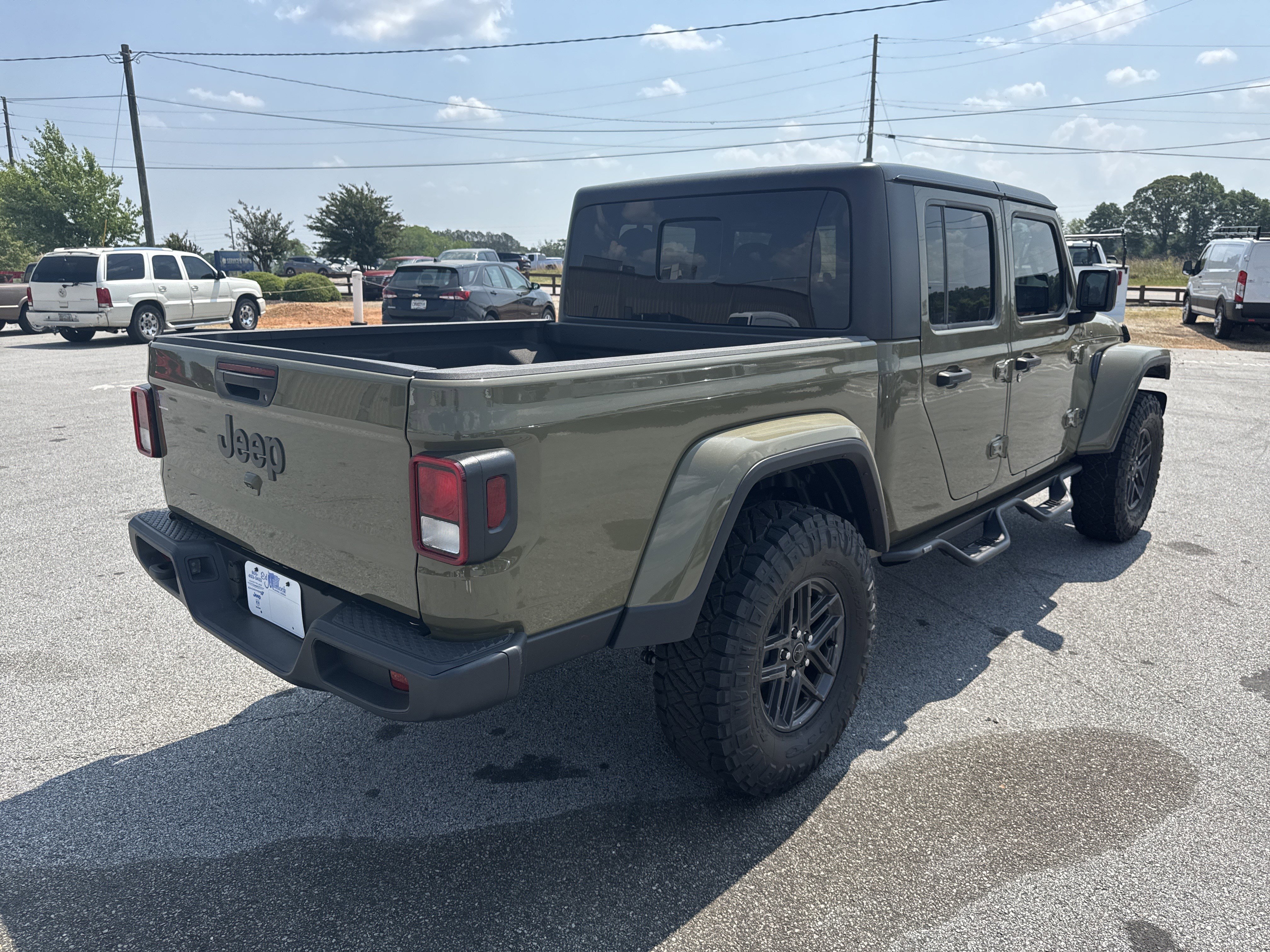 New 2025 Jeep Gladiator Sport AWD/4WD image 5