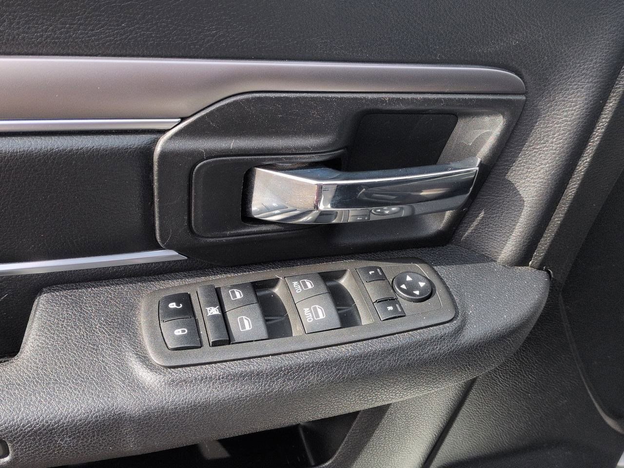 Used 2022 RAM 1500 Classic Warlock AWD/4WD image 10