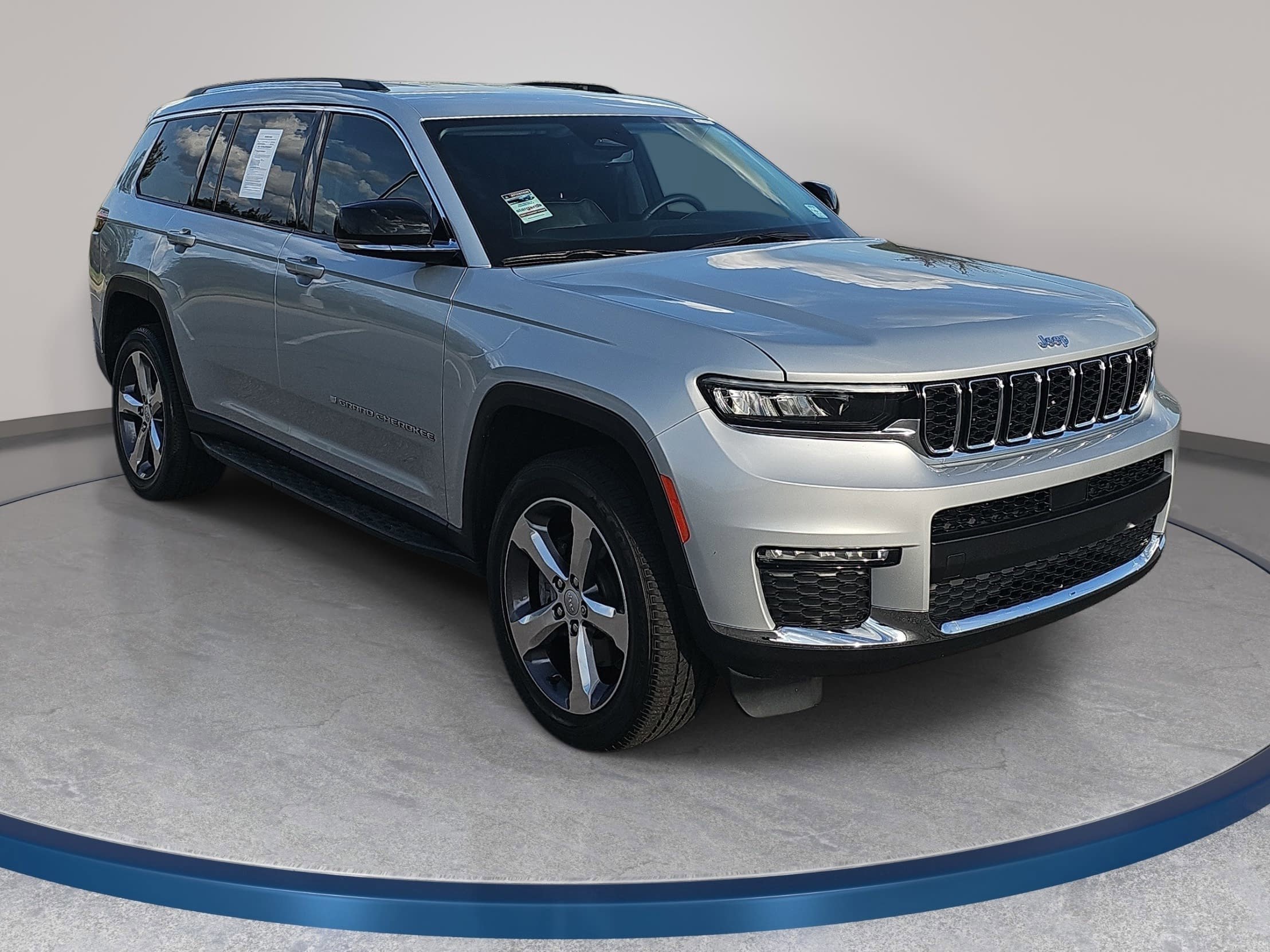 Used 2022 Jeep Grand Cherokee L Limited RWD image 3