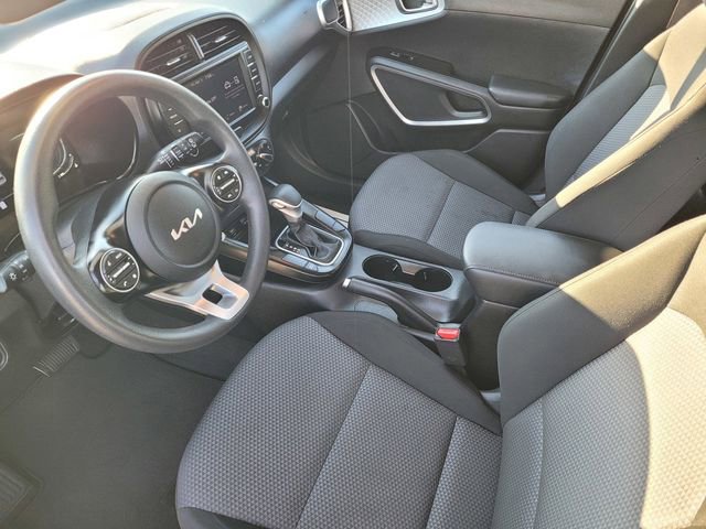 Used 2024 Kia Soul LX w/ Option Group 015 FWD image 8