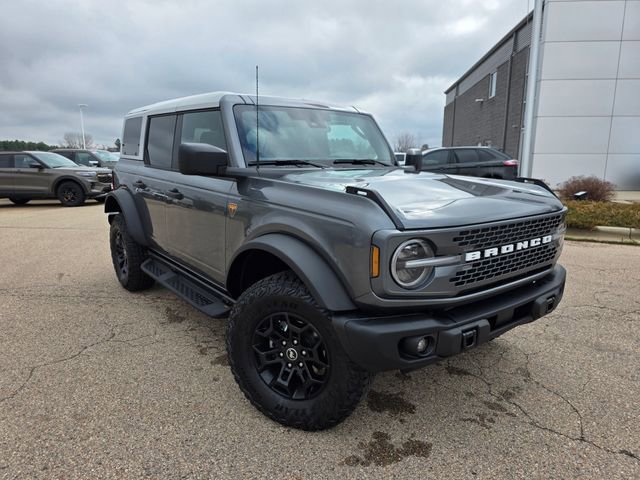 New 2026 Ford Bronco Badlands image 2