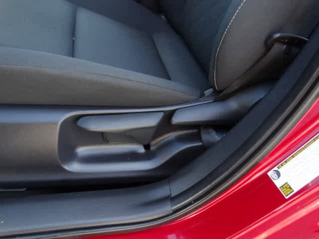 Used 2025 Toyota Corolla LE w/ LE Premium Package FWD image 18