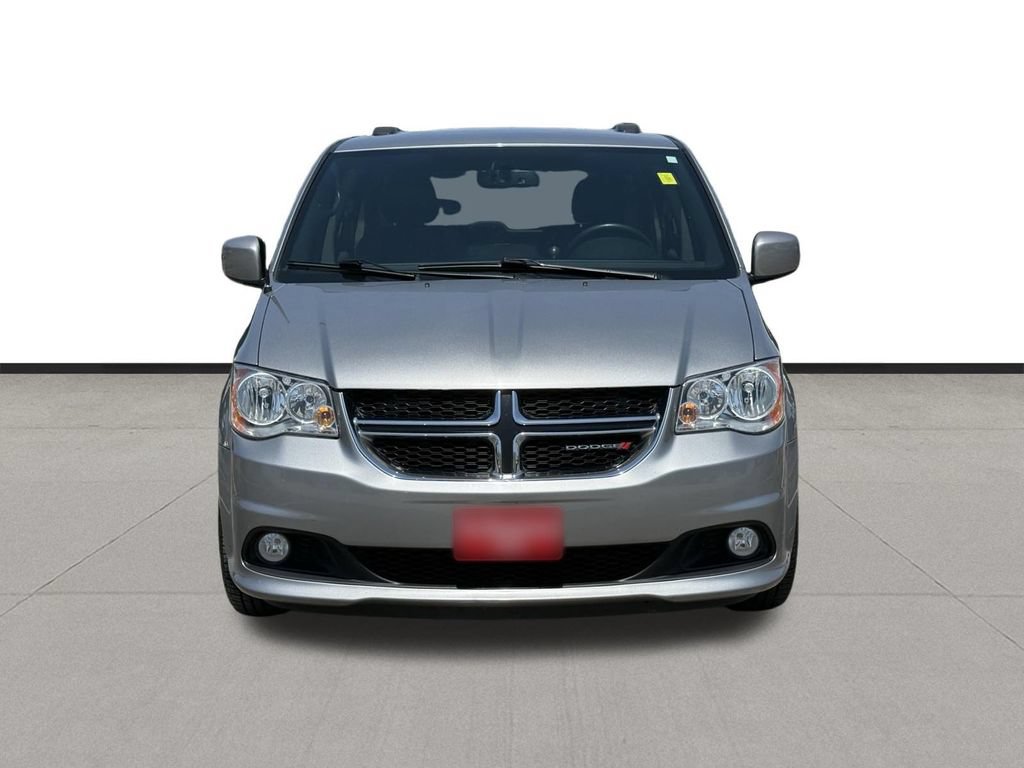 Used 2016 Dodge Grand Caravan SXT FWD image 2