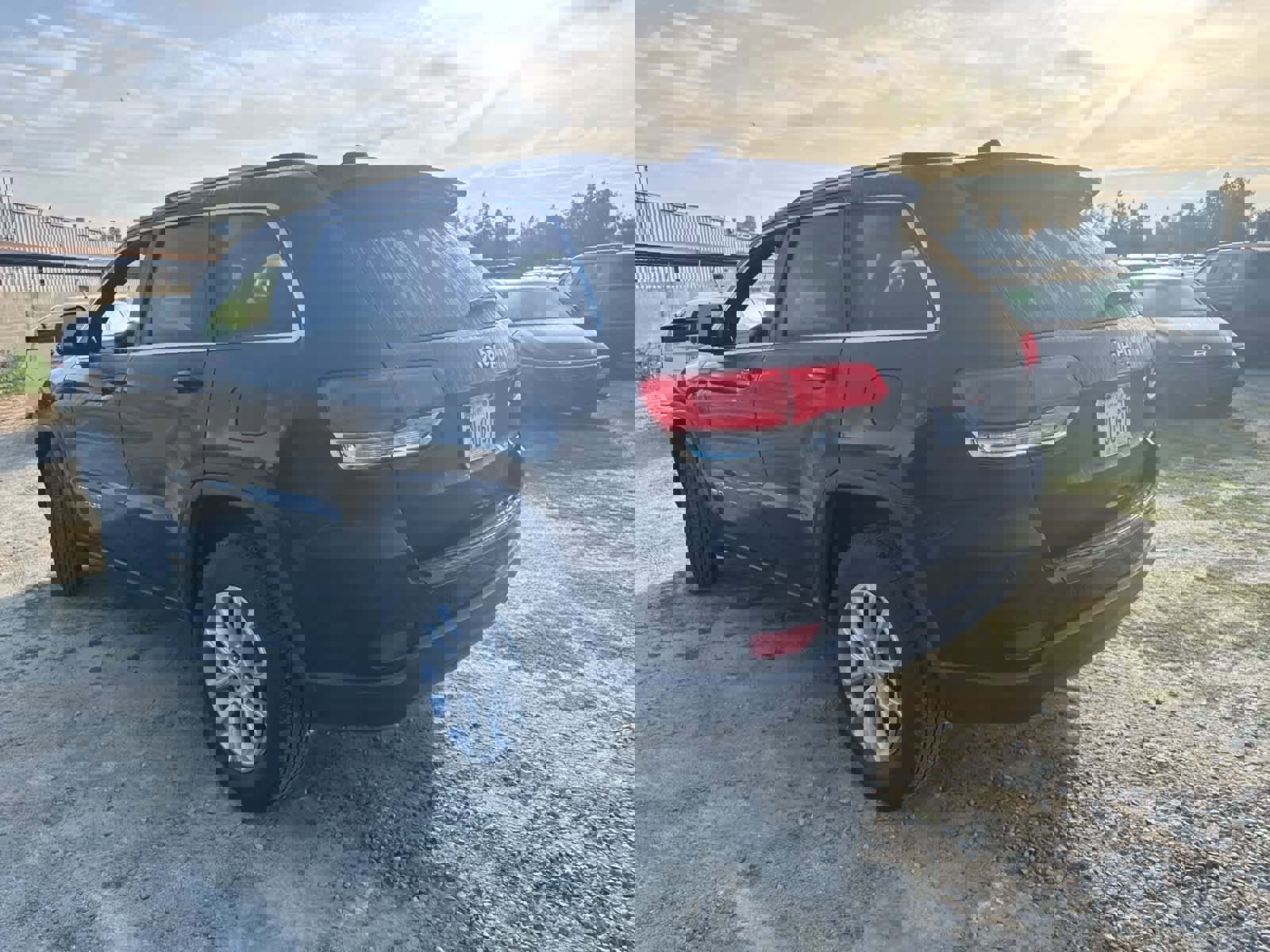 Used 2015 Jeep Grand Cherokee Laredo w/ Quick Order Package 23E image 7