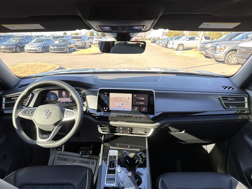 Used 2025 Volkswagen Atlas Cross Sport SEL Premium R-Line image 22