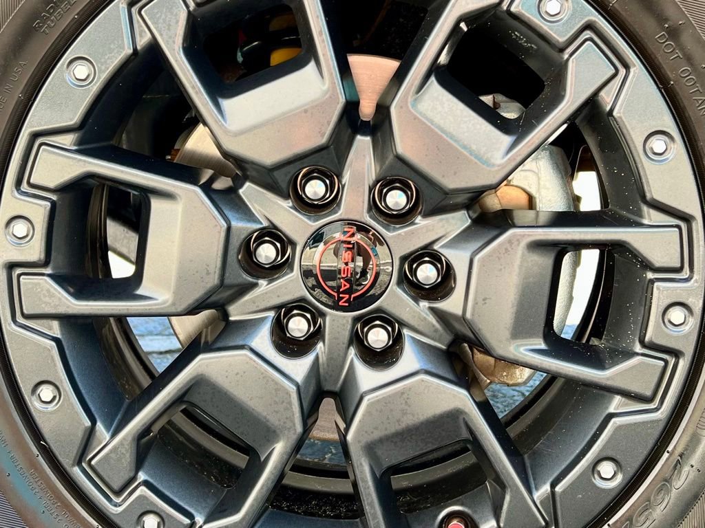 Used 2023 Nissan Frontier PRO-4X w/ Pro-4X Premium Package image 13