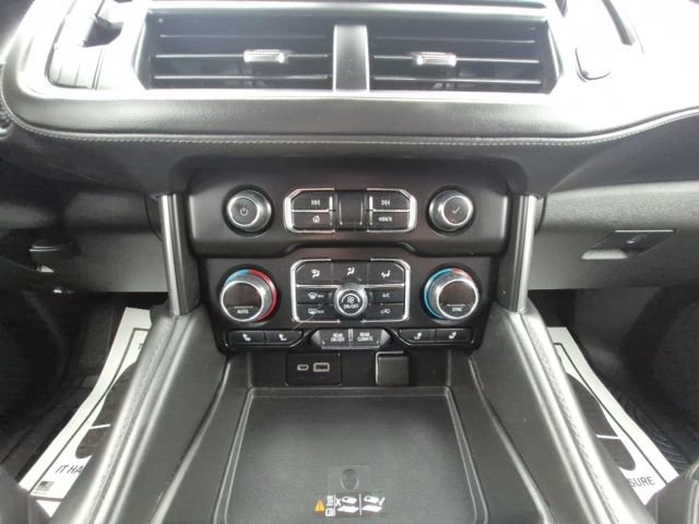 Used 2022 Chevrolet Suburban LT AWD/4WD image 32