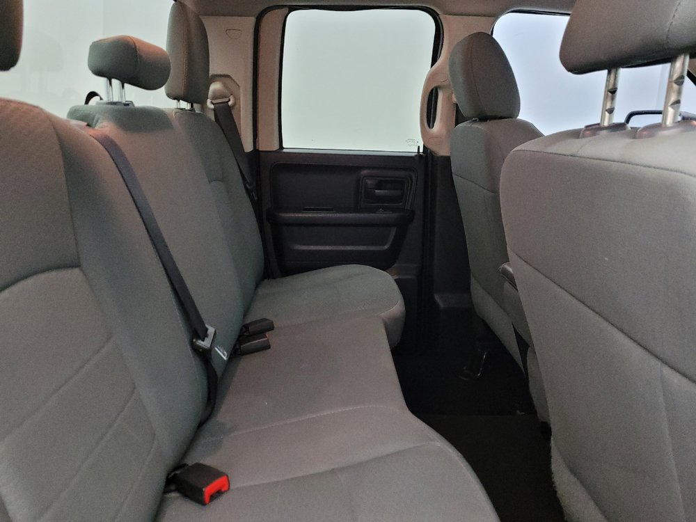 Used 2016 RAM 1500 Express RWD image 19