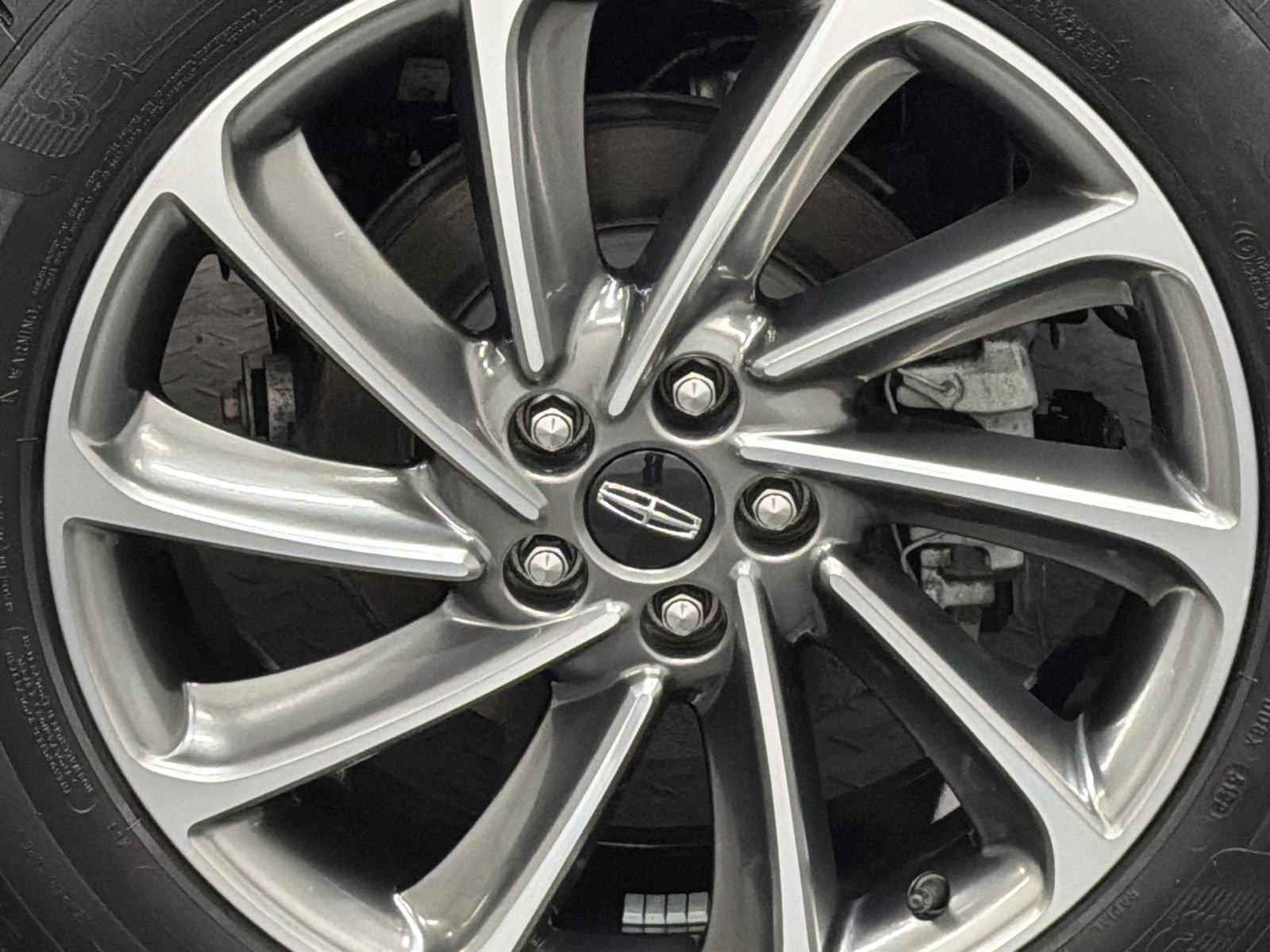 Used 2023 Lincoln Corsair Grand Touring w/ Equipment Group 302A image 5