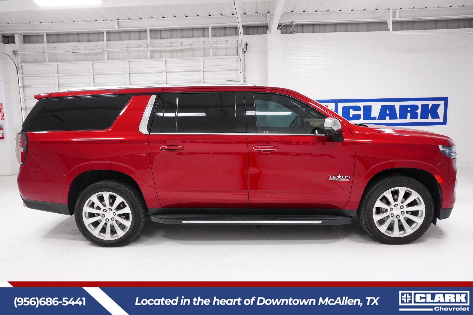 Used 2021 Chevrolet Suburban Premier w/ Premium Package image 4