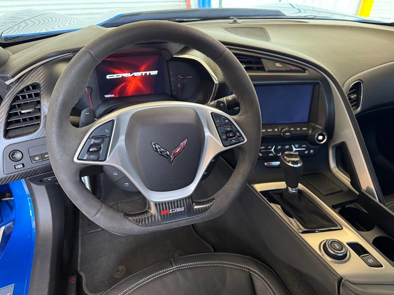 Used 2015 Chevrolet Corvette Z06 w/ 3LZ Preferred Equipment Group image 21