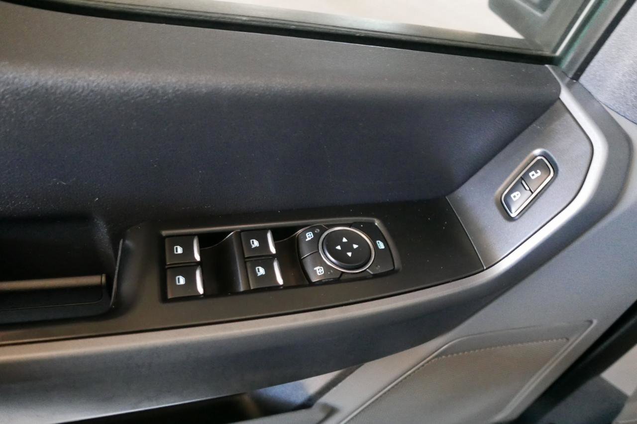 Used 2024 Ford F250 XLT w/ FX4 Off-Road Package AWD/4WD image 14