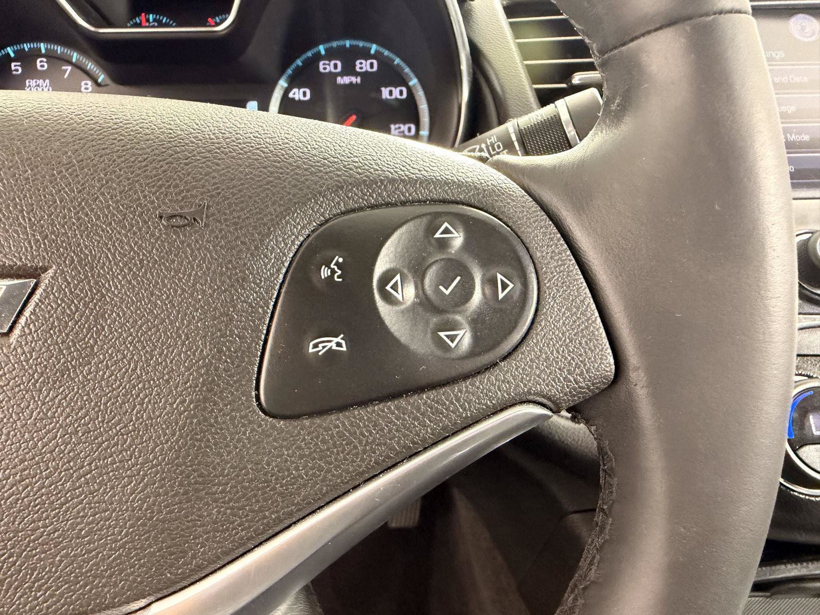 Used 2018 Chevrolet Impala Premier FWD image 27