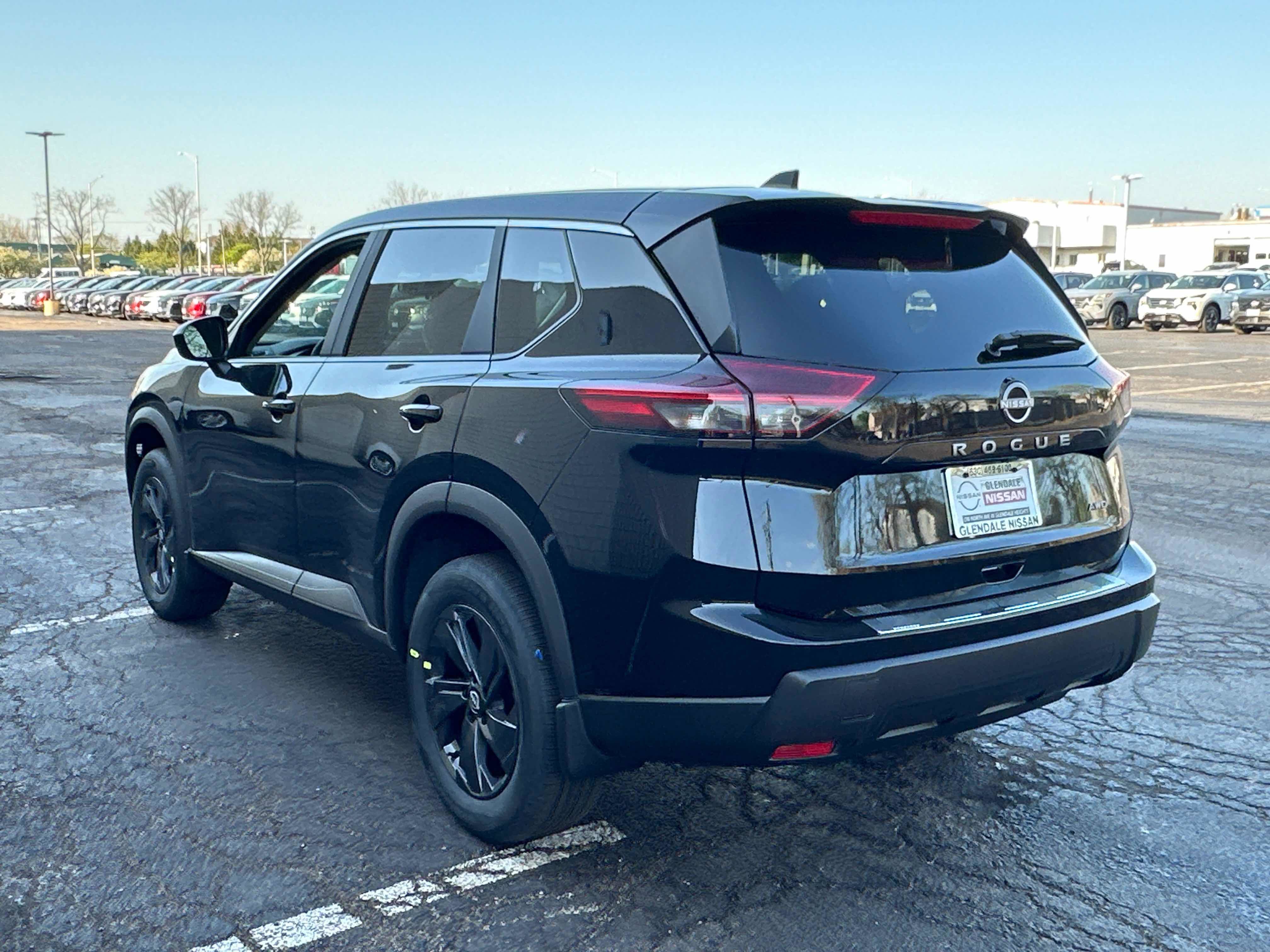 New 2026 Nissan Rogue SV w/ Cold Weather Package AWD/4WD image 6