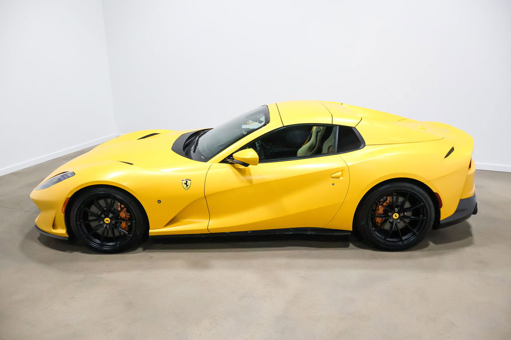Used 2022 Ferrari 812 GTS image 18