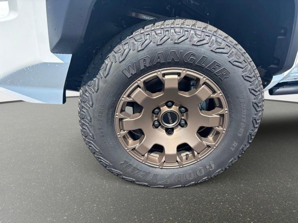 New 2025 Toyota Tacoma Trailhunter image 9