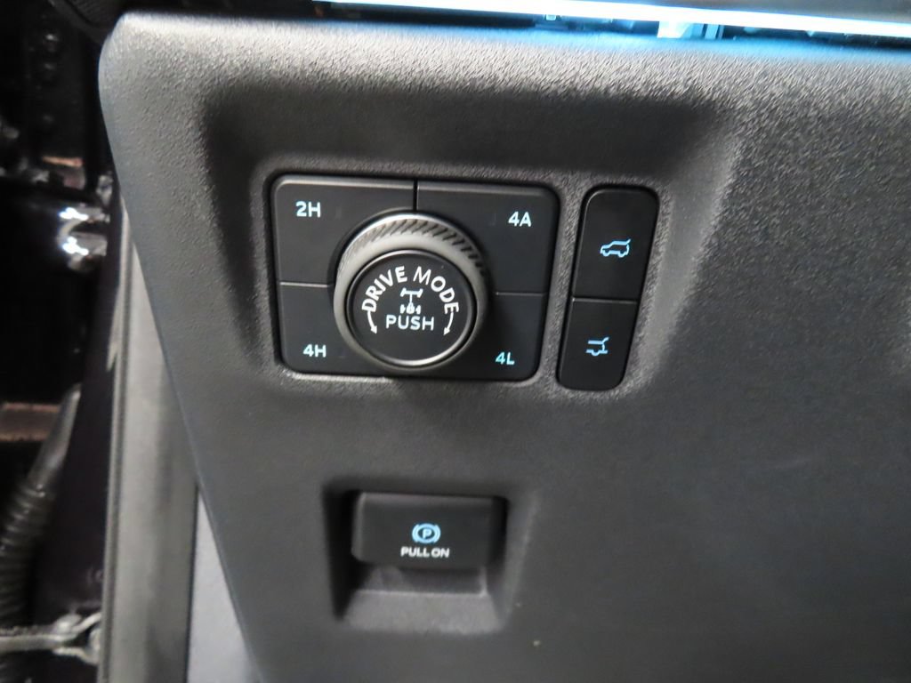 Used 2025 Ford Expedition Tremor AWD/4WD image 48