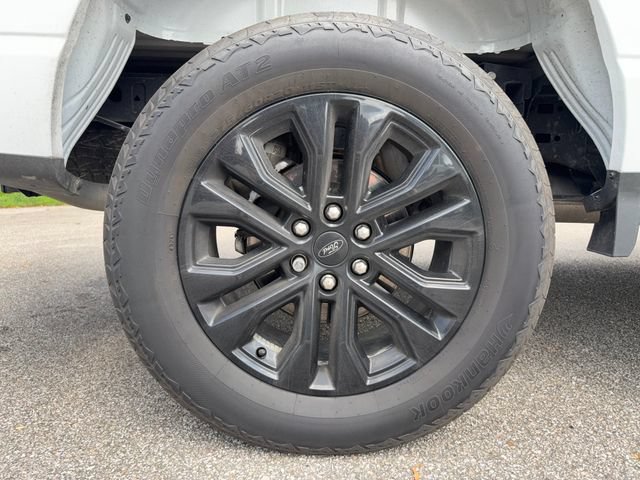 Used 2025 Ford F150 Lariat AWD/4WD image 39