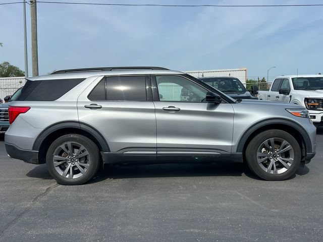 Certified 2023 Ford Explorer XLT w/ Equipment Group 202A AWD/4WD image 49
