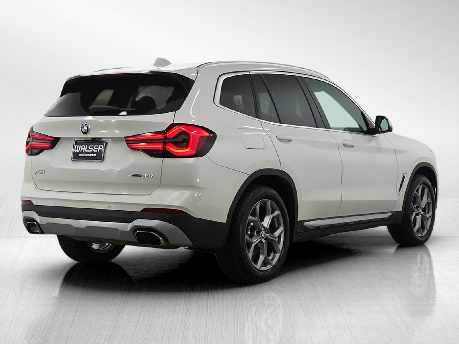 Used 2024 BMW X3 xDrive30i image 5