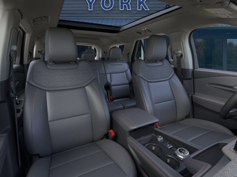 New 2026 Ford Explorer Active w/ Active Comfort Package AWD/4WD image 10