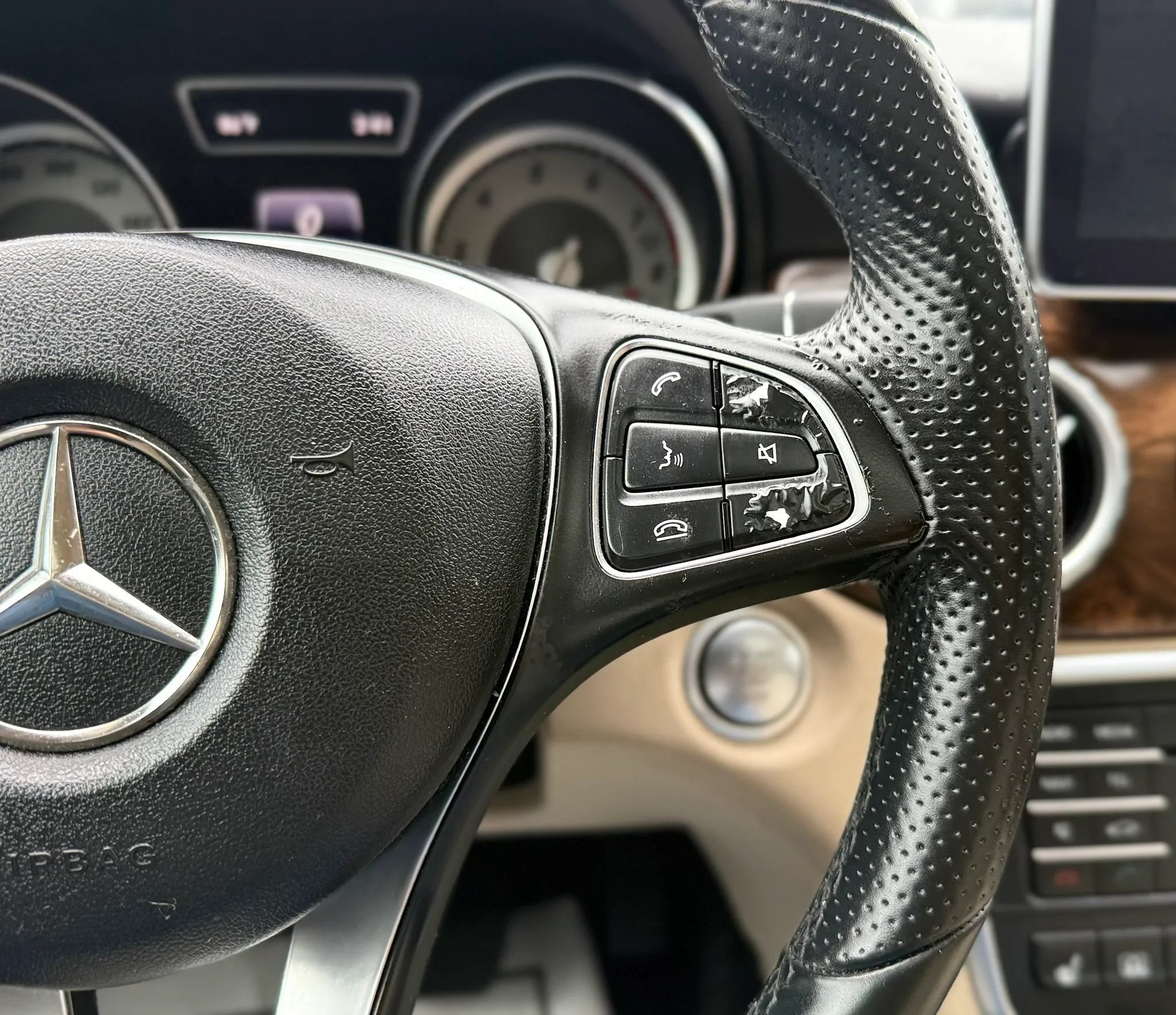 Used 2016 Mercedes-Benz GLA 250 4MATIC image 15