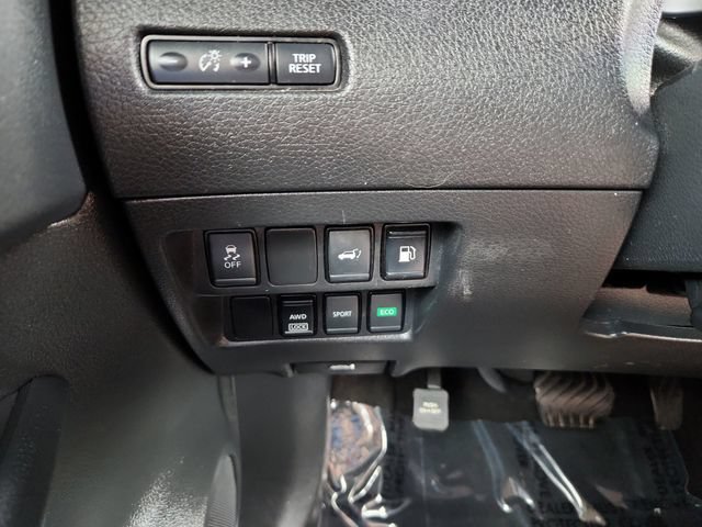 Used 2018 Nissan Rogue SV AWD/4WD image 37