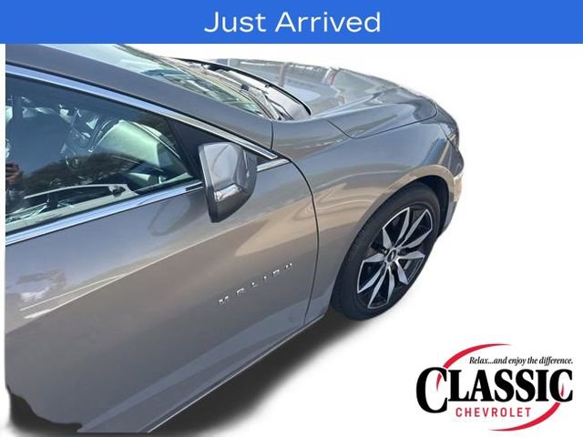 Used 2017 Chevrolet Malibu LT w/ Leather Package image 27