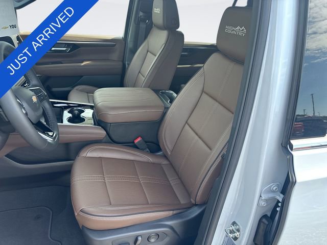 New 2026 Chevrolet Suburban High Country w/ Sun And Tow Package AWD/4WD image 11