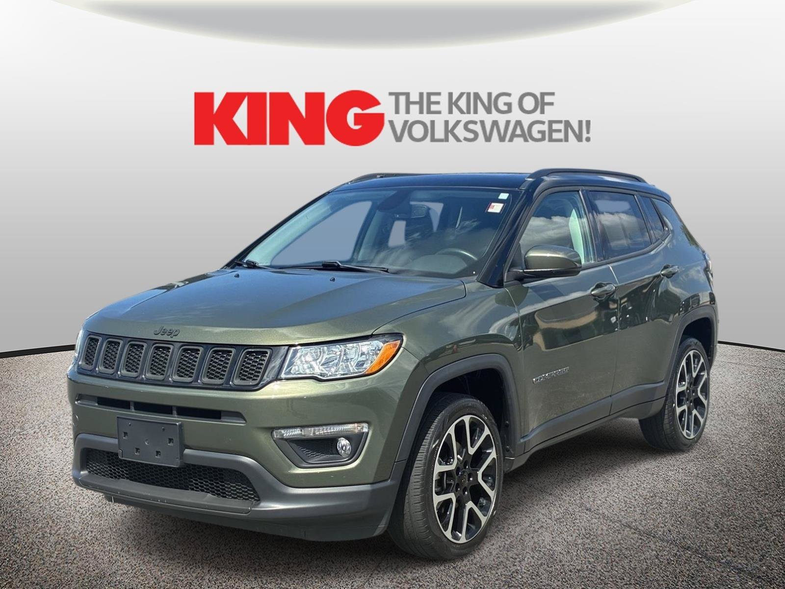 Used 2018 Jeep Compass Limited AWD/4WD image 2