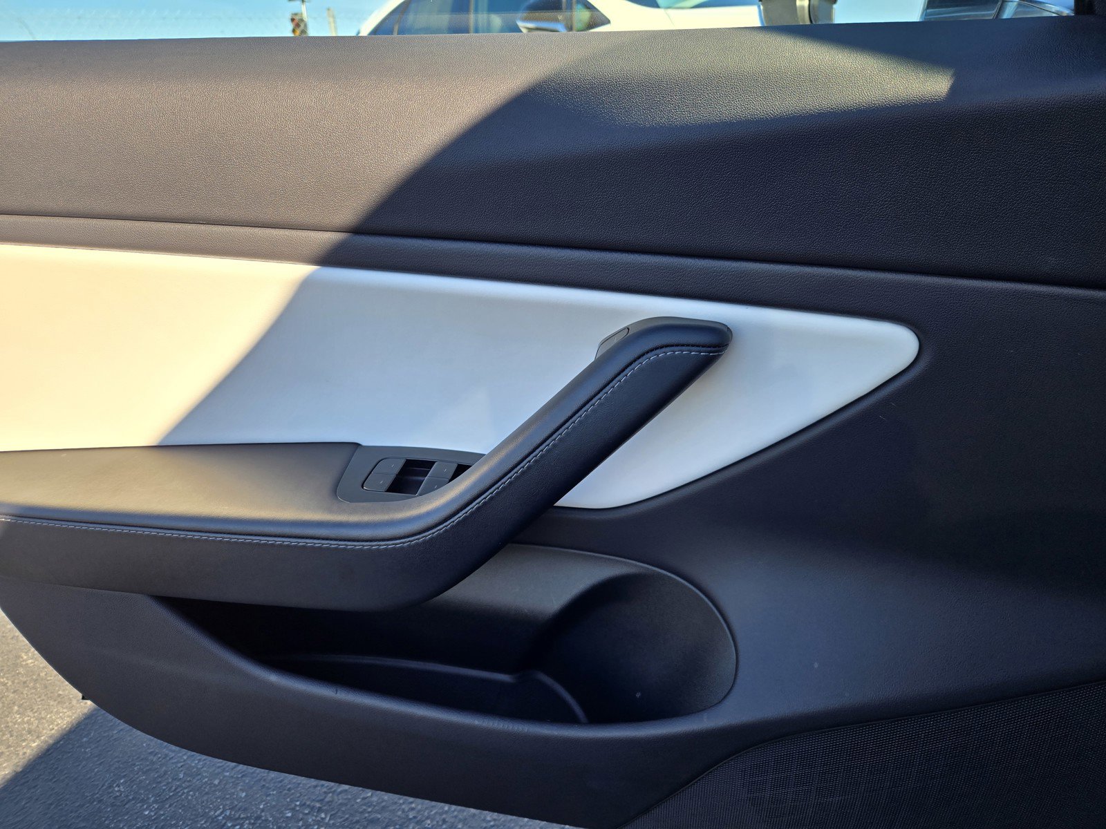 Used 2019 Tesla Model 3 Standard Range Plus image 24