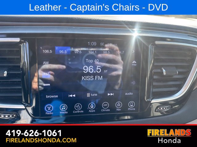 Used 2017 Chrysler Pacifica Touring-L Plus w/ Tire & Wheel Group FWD image 20