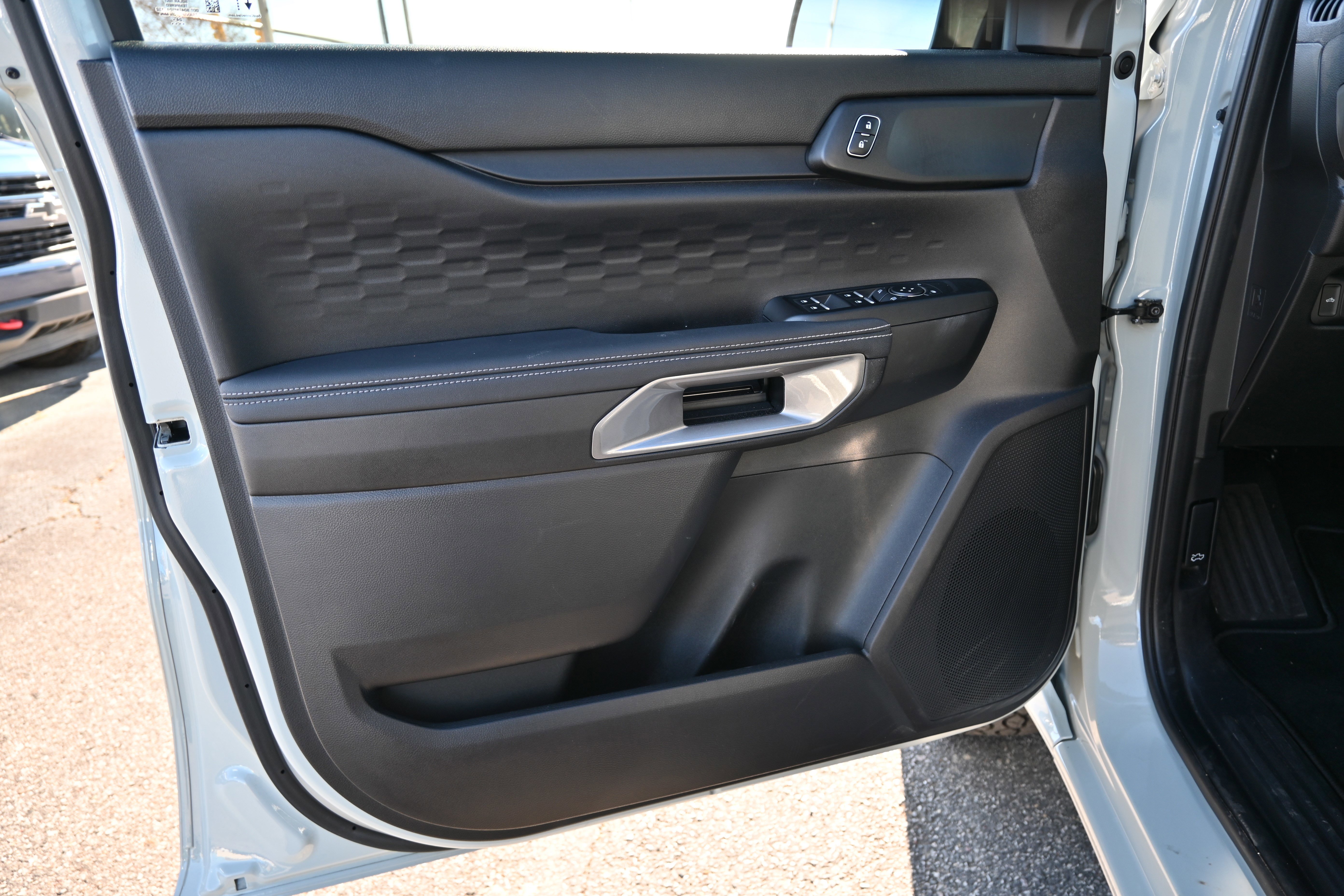 Used 2024 Ford Ranger XLT image 16