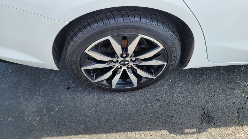 Used 2023 Chevrolet Malibu RS image 13